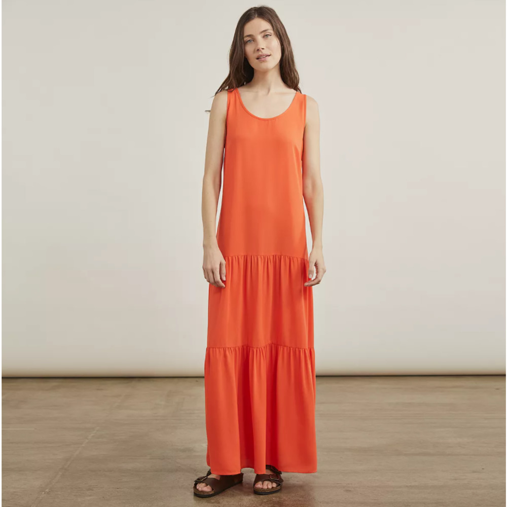 NEW Elizabeth & James Tiered Sleeveless Maxi Dress